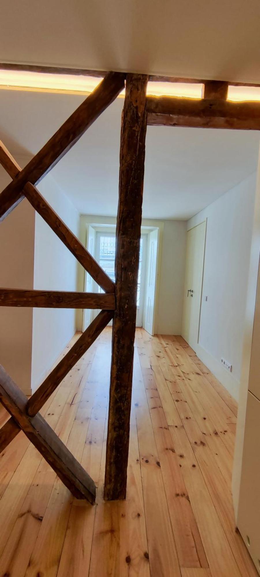 Suite In Cozy Apartment In Chiado In Shared House Лиссабон Экстерьер фото